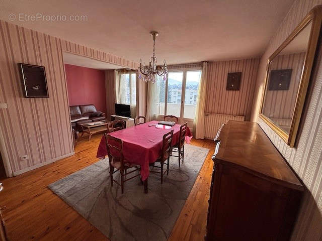 Appartement à FIRMINY