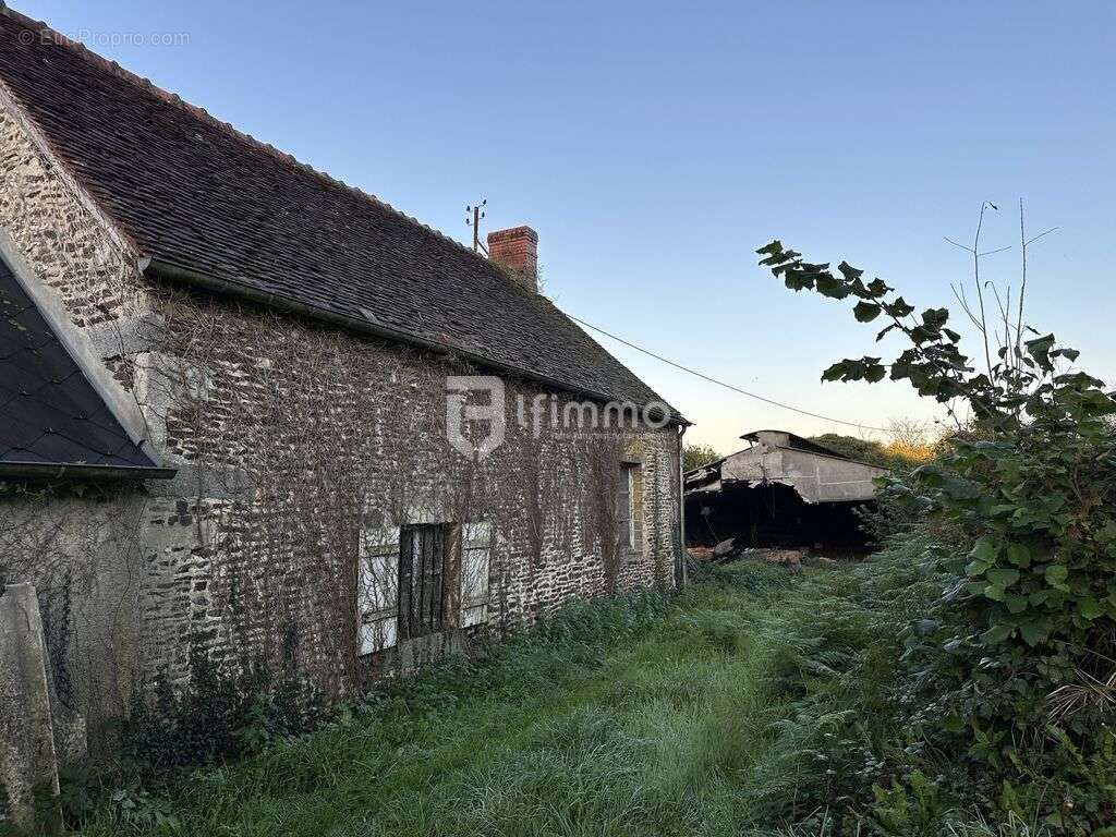 Maison à LA CHAPELLE-D&#039;ANDAINE