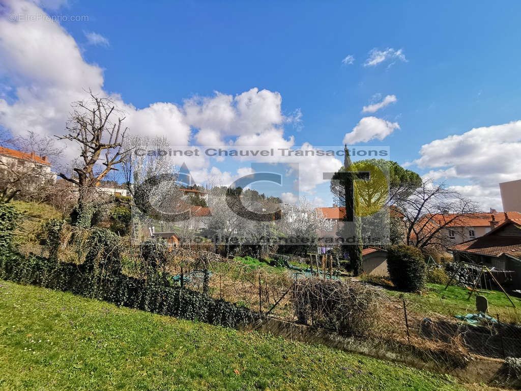 Appartement à CLERMONT-FERRAND