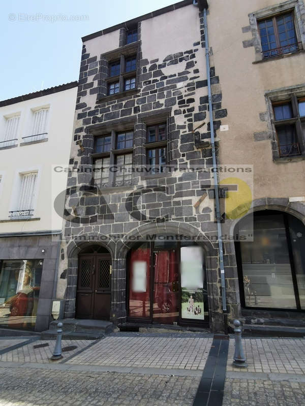 Maison à CLERMONT-FERRAND