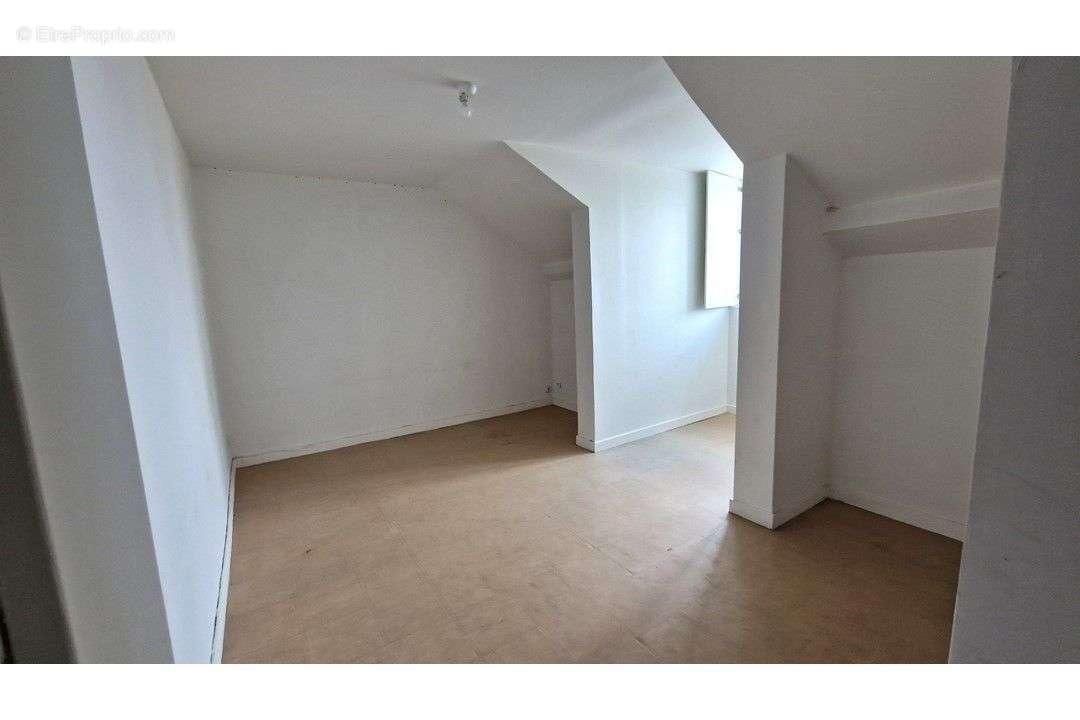 Appartement à BELLEVILLE