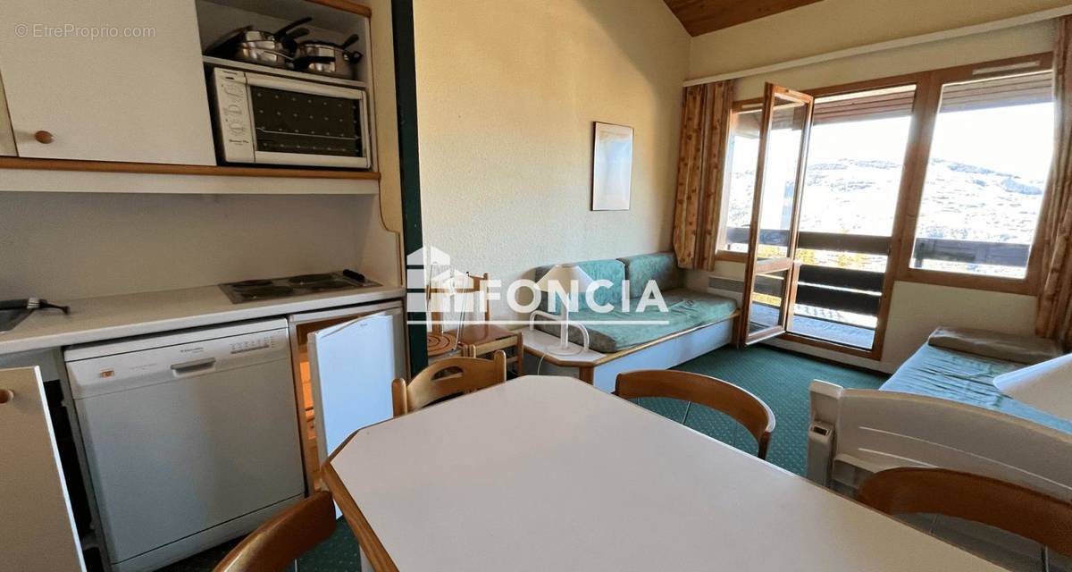 Appartement à AIGUEBELETTE-LE-LAC