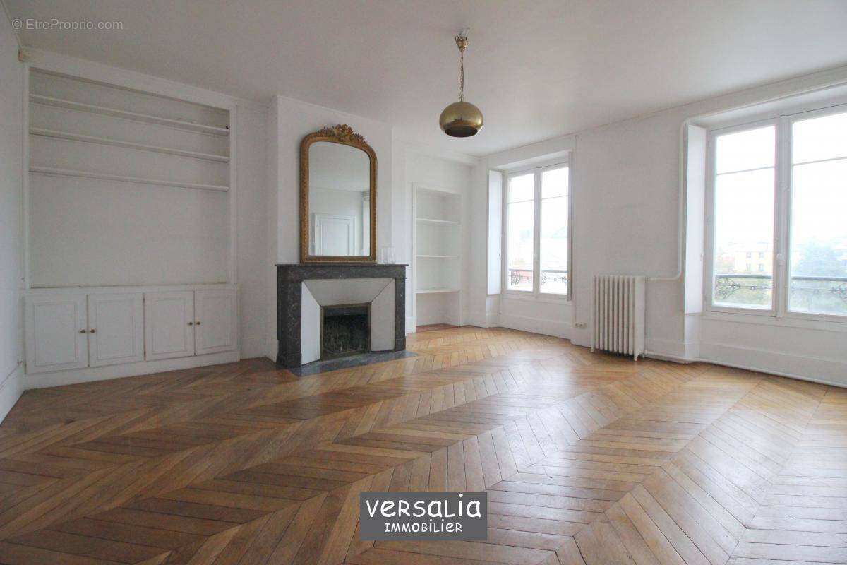 Appartement à VERSAILLES