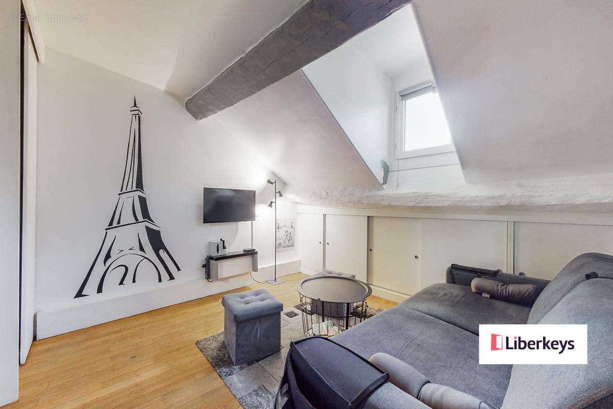 Appartement à PARIS-1E