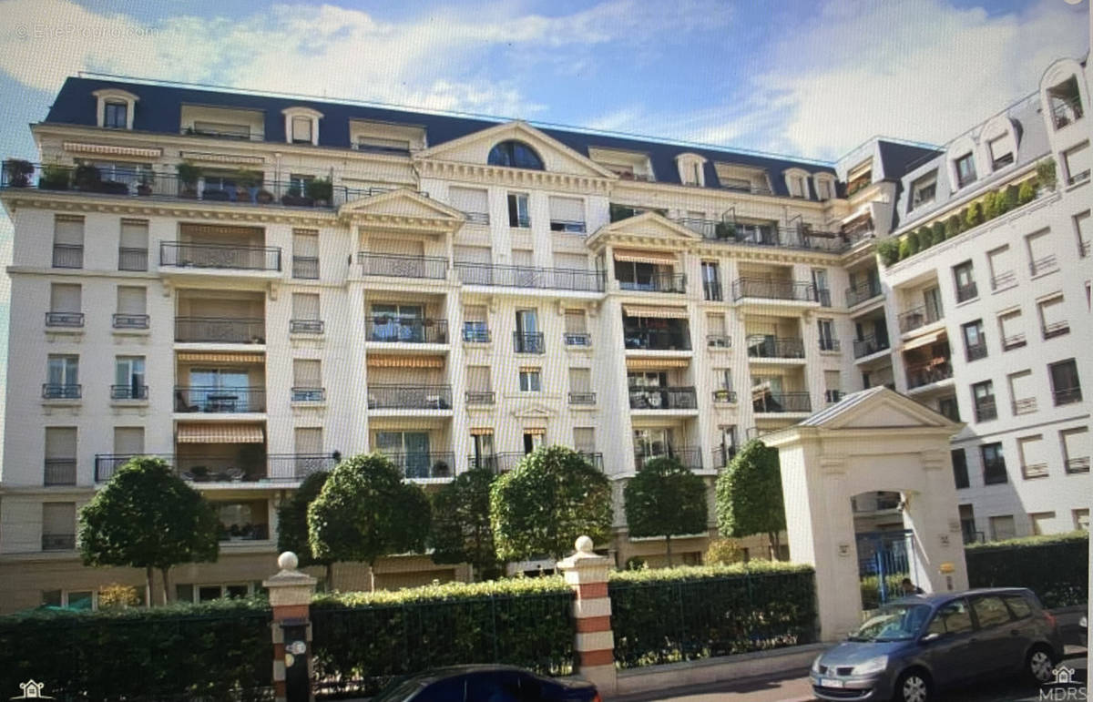 Appartement à ISSY-LES-MOULINEAUX