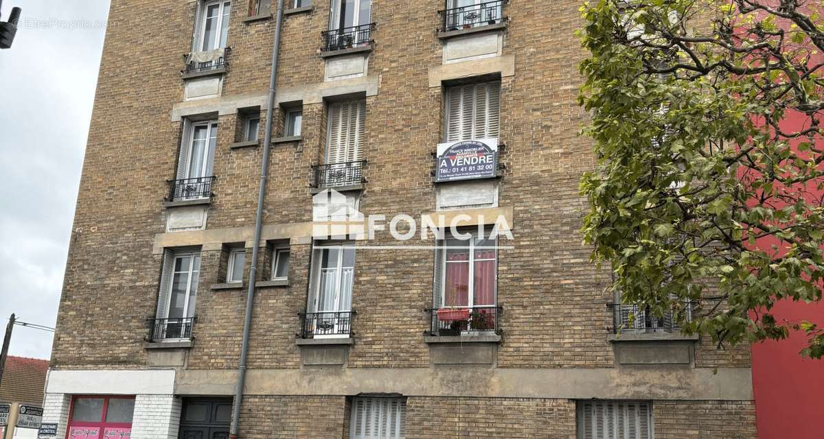 Appartement à SAINT-MAUR-DES-FOSSES