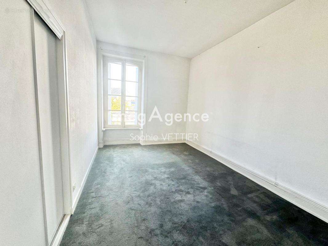 Appartement à FOUGERES