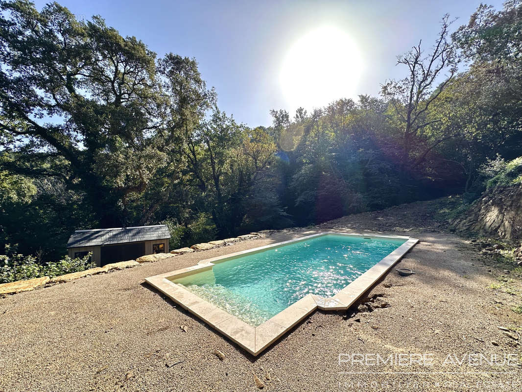 Maison à LA GARDE-FREINET