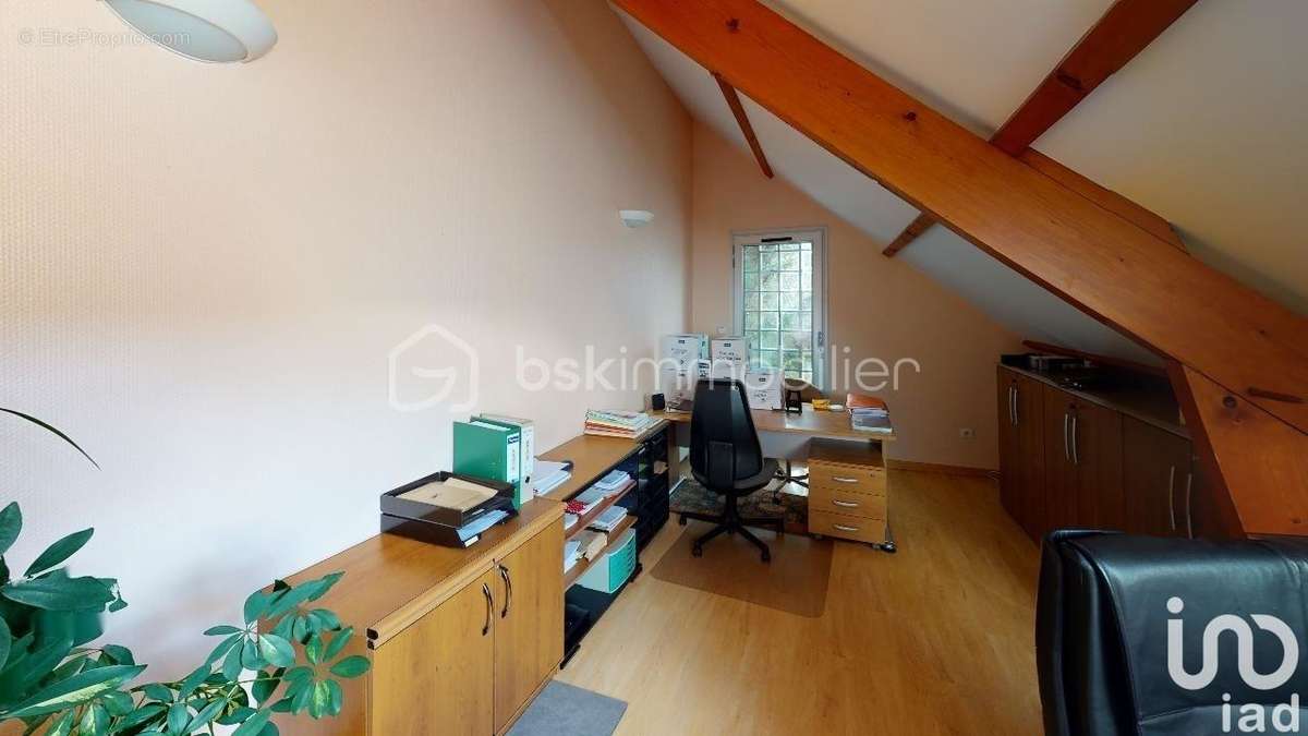 Appartement à BEAUNE-LA-ROLANDE