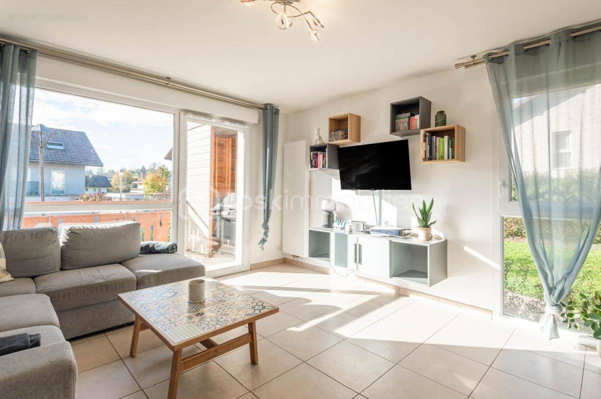 Appartement à SAINT-MARTIN-BELLEVUE