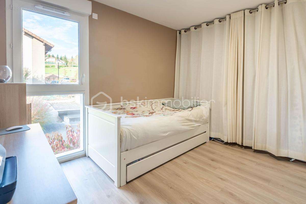 Appartement à SAINT-MARTIN-BELLEVUE