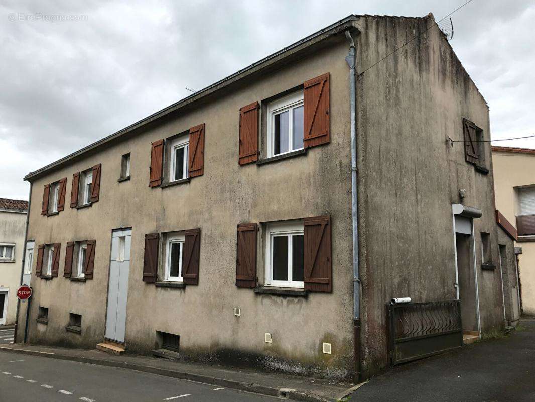 Maison à LA CHATAIGNERAIE