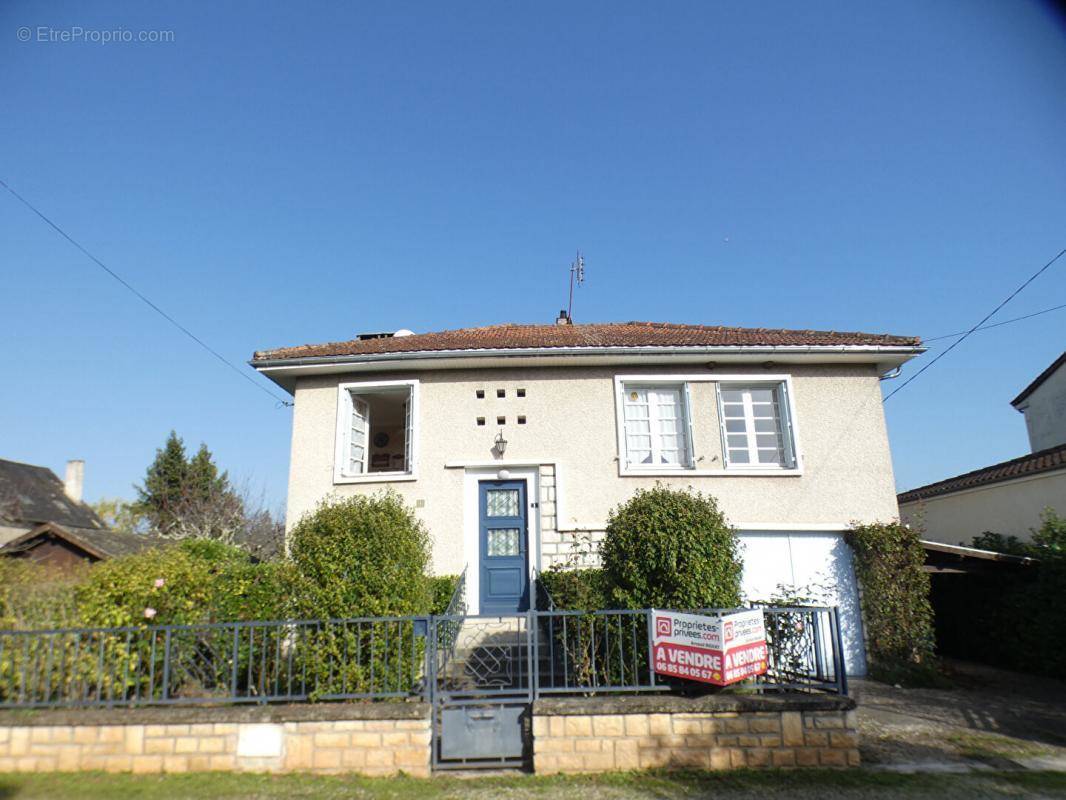 Maison à TERRASSON-LAVILLEDIEU