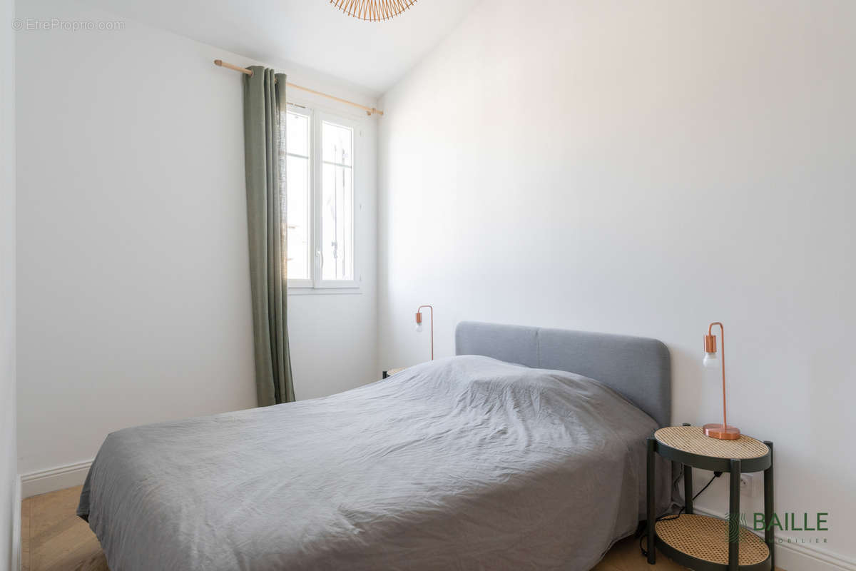 Appartement à MARSEILLE-4E