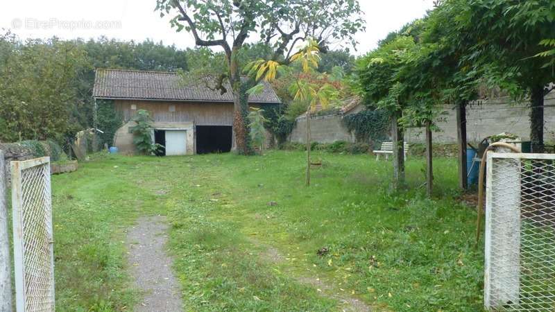 Maison à SAINT-LOUP-LAMAIRE