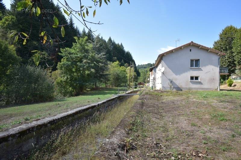 Maison à LE CHEYLARD