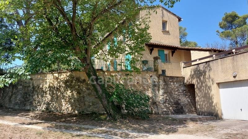 Maison à BARBENTANE