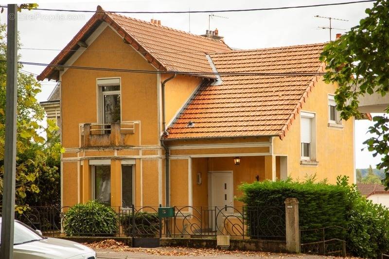 Maison à PARAY-LE-MONIAL