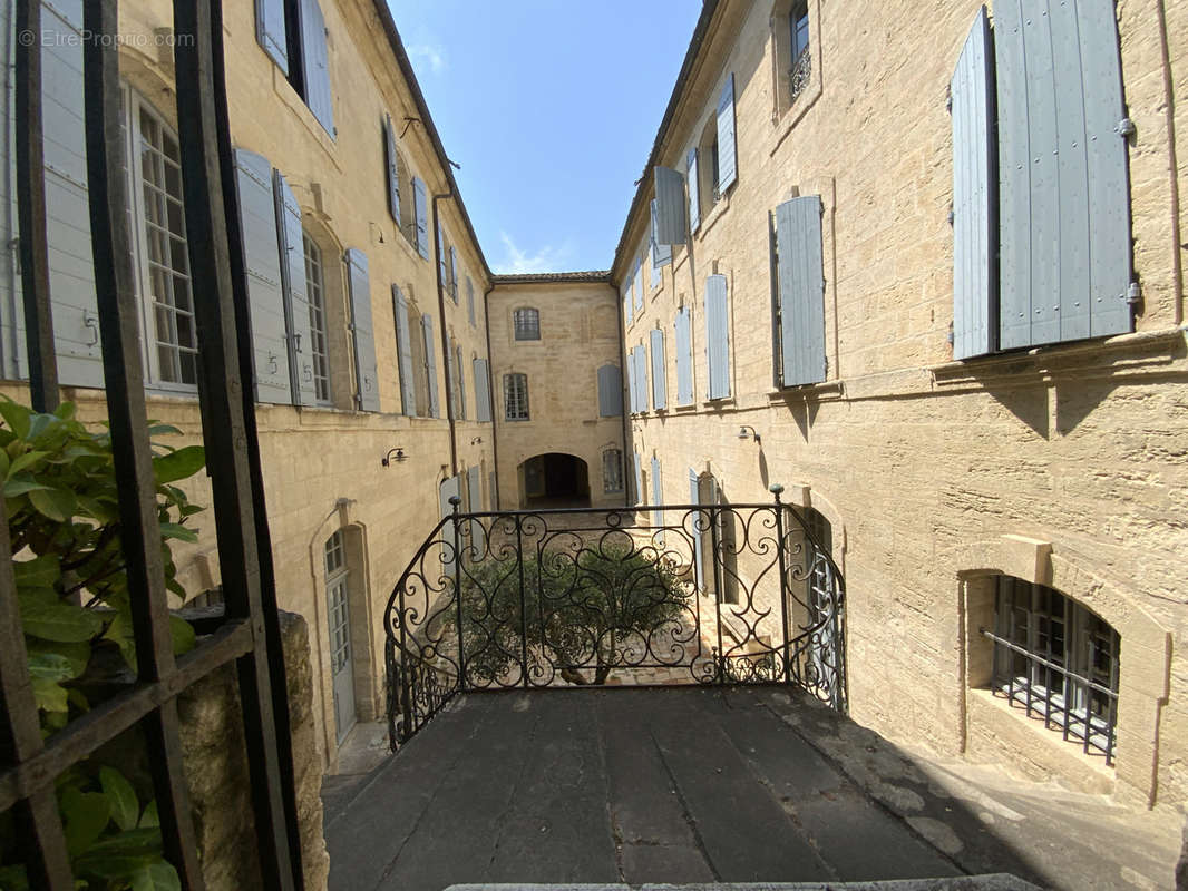 Appartement à UZES