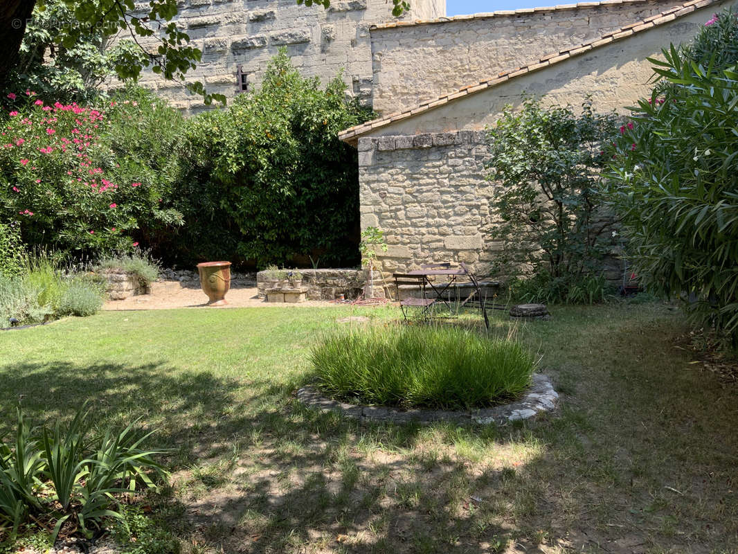 Appartement à UZES