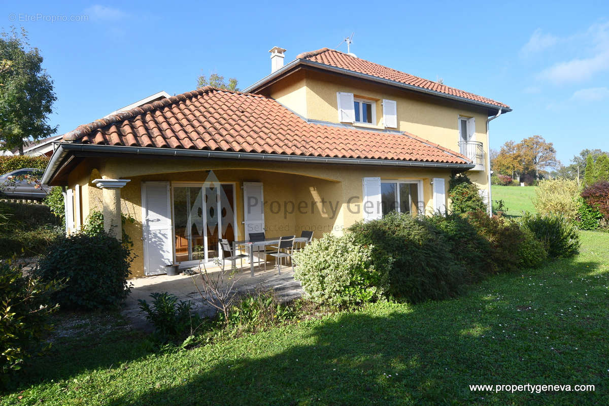 Maison à SAUVERNY