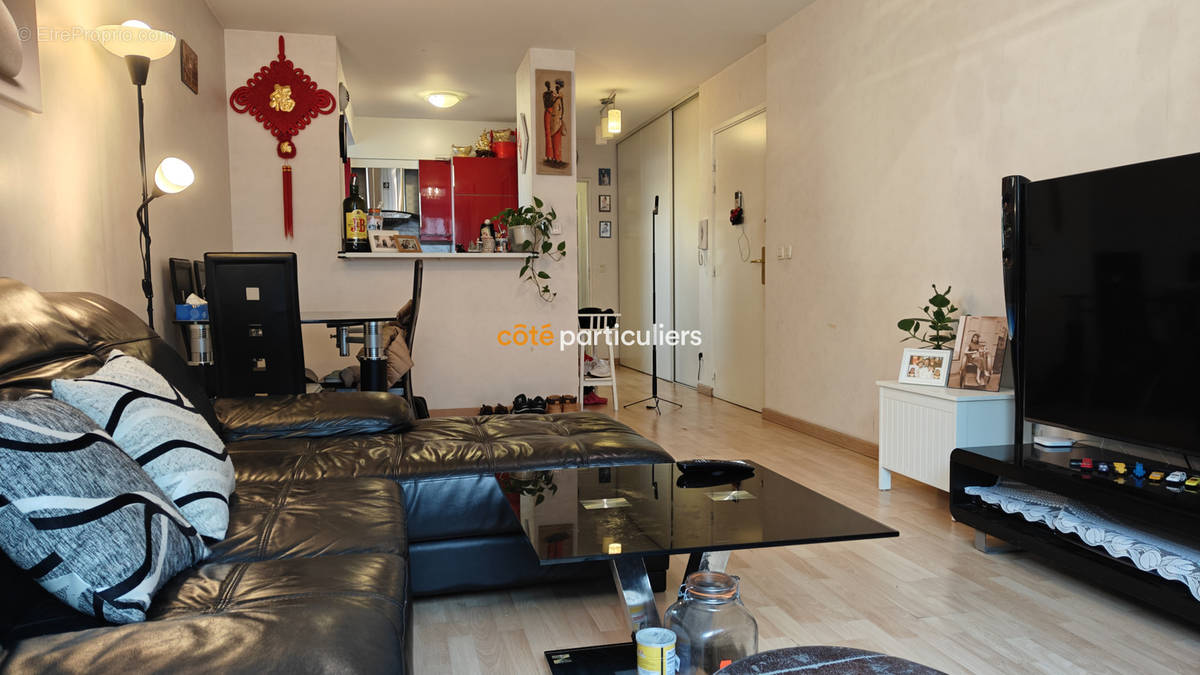 Appartement à AUBERVILLIERS