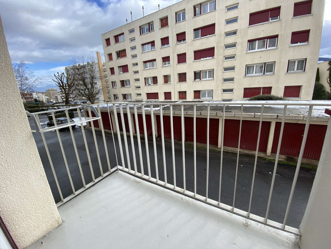 Appartement à SAINT-ETIENNE