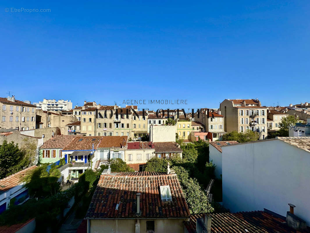 Appartement à MARSEILLE-5E