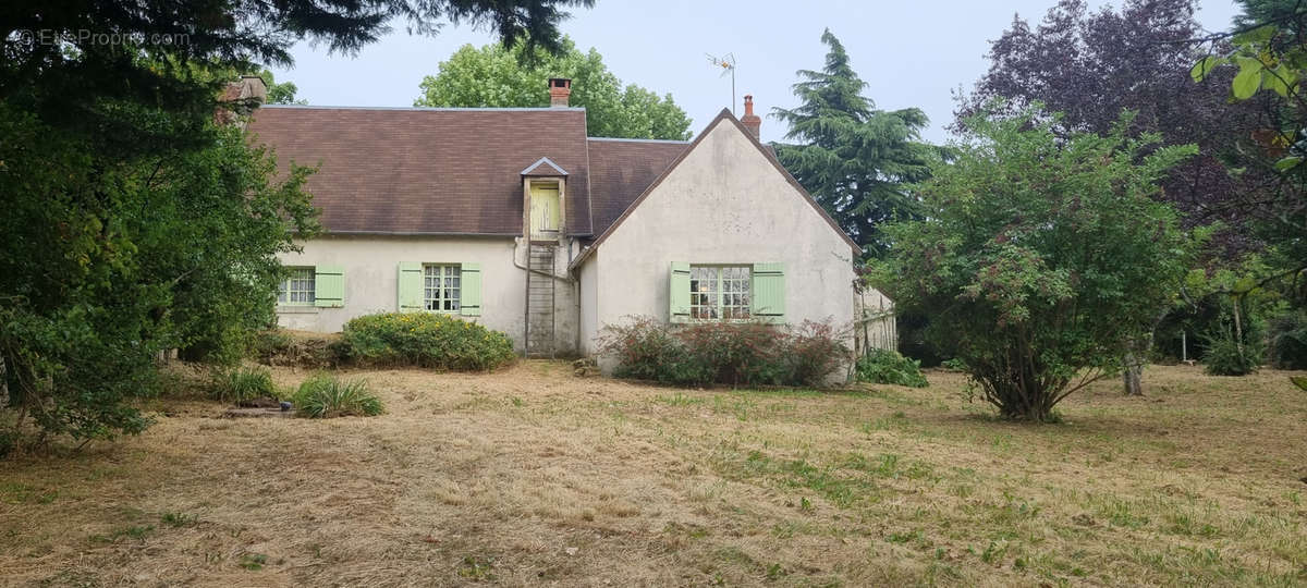 Maison à CORVOL-D&#039;EMBERNARD