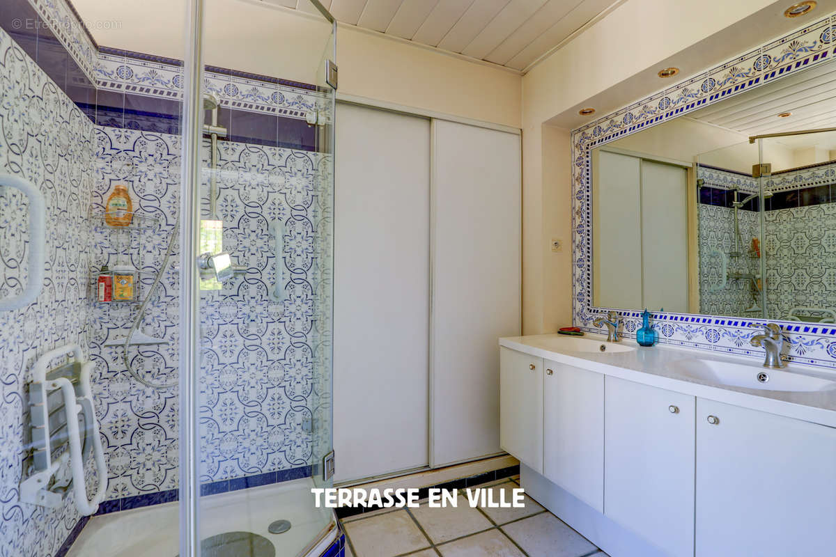 Appartement à MARSEILLE-12E