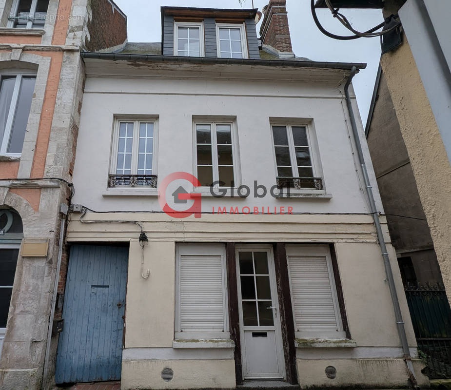 Maison à QUILLEBEUF-SUR-SEINE