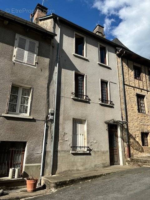 Maison à TREIGNAC