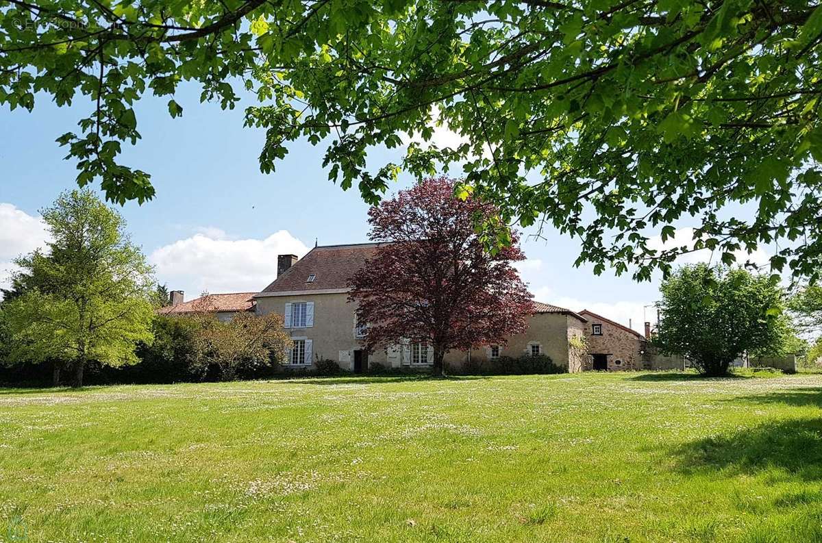 Maison à L&#039;ISLE-JOURDAIN