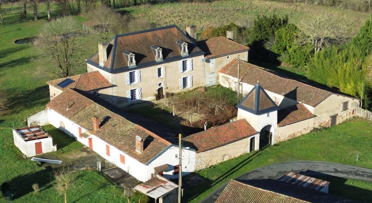 Maison à L&#039;ISLE-JOURDAIN