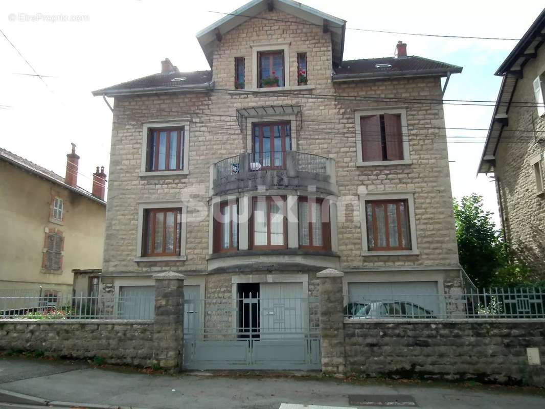 Appartement à LONS-LE-SAUNIER