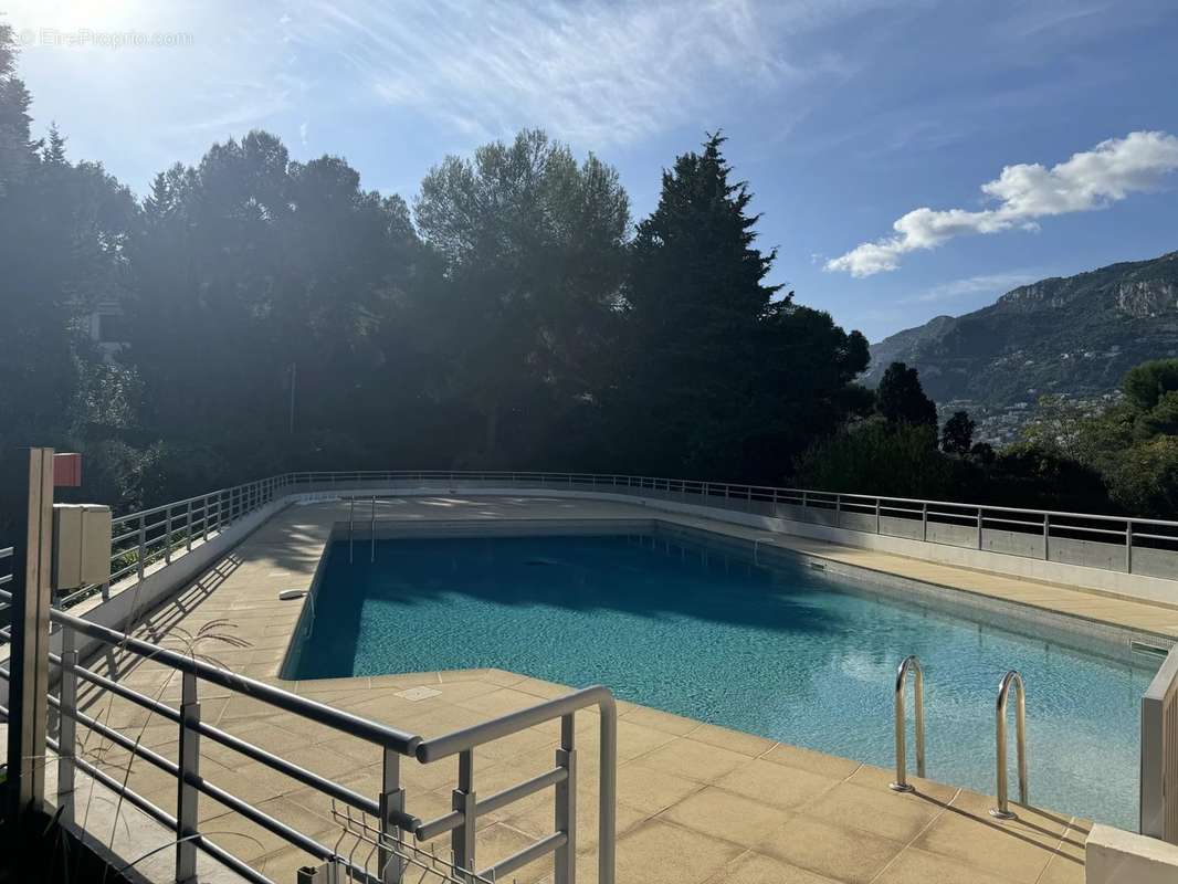 Appartement à ROQUEBRUNE-CAP-MARTIN