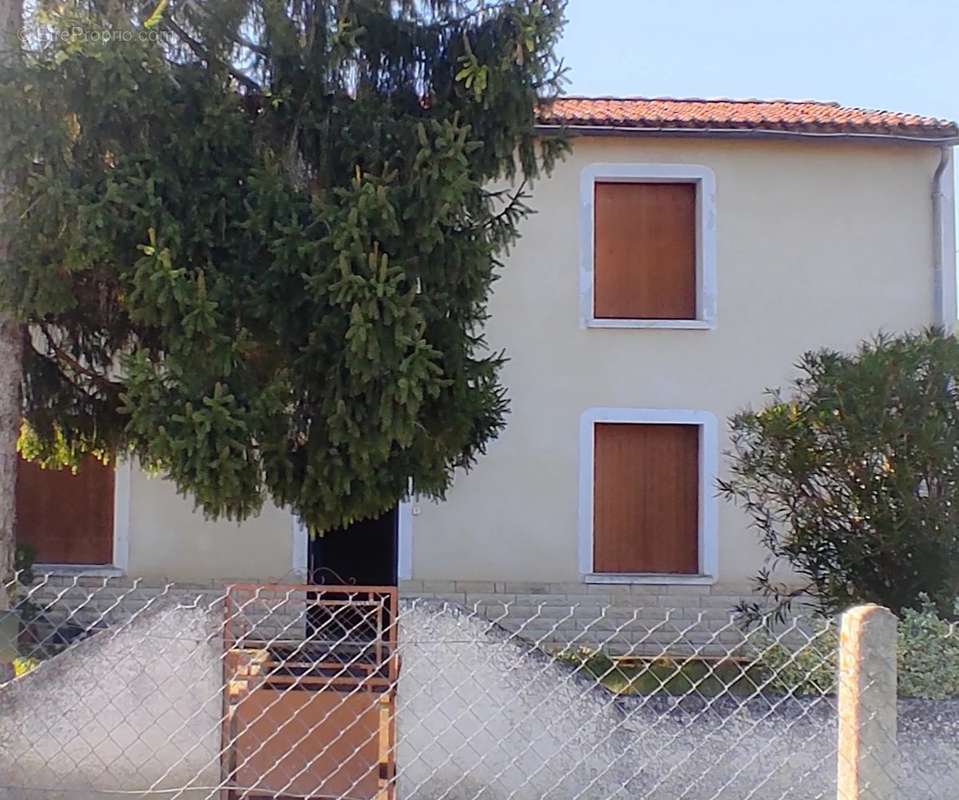 Maison à SAINTES