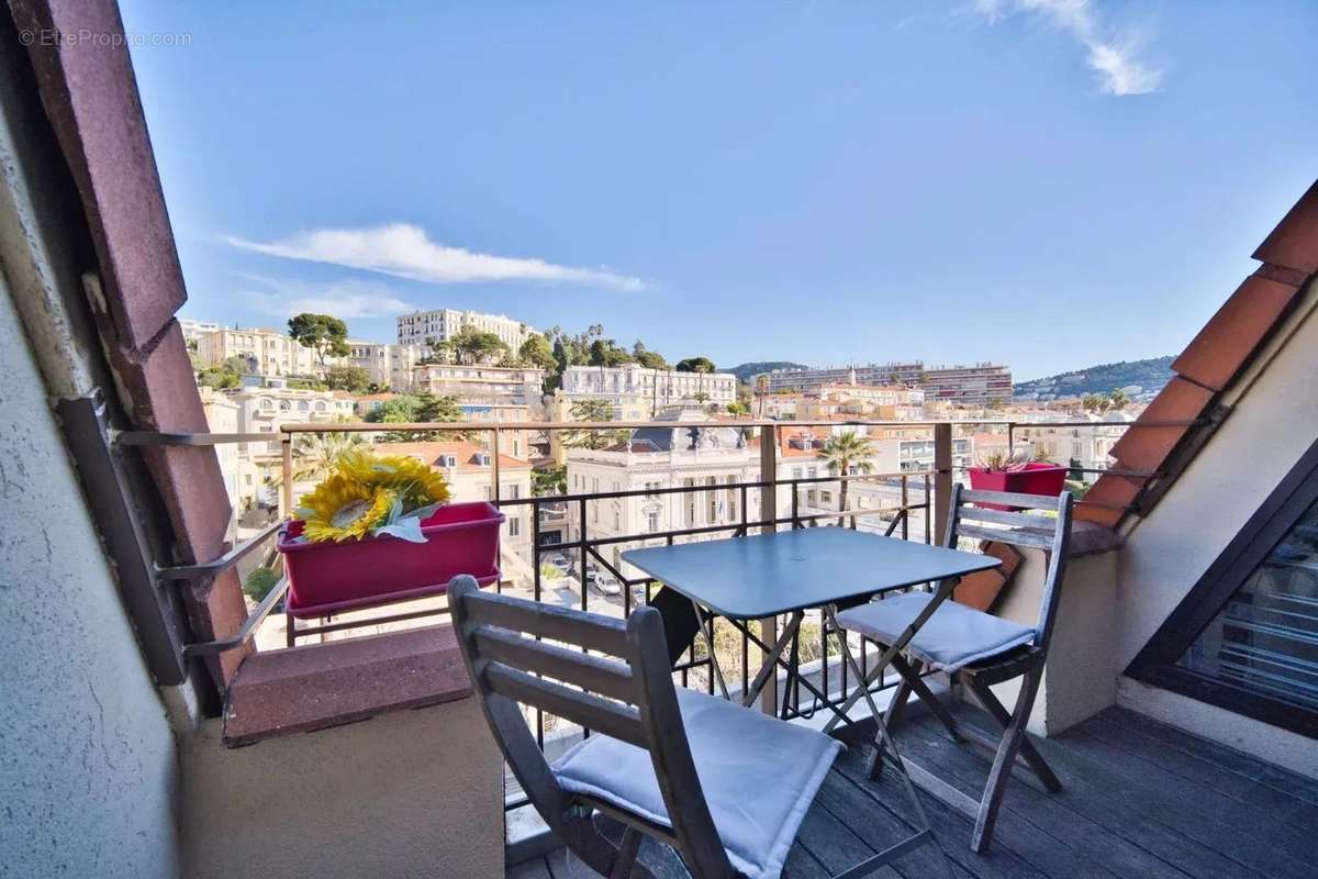 Appartement à NICE