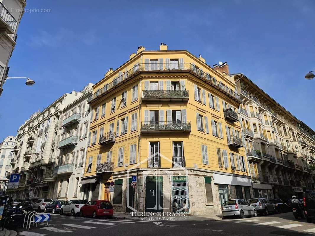 Appartement à NICE