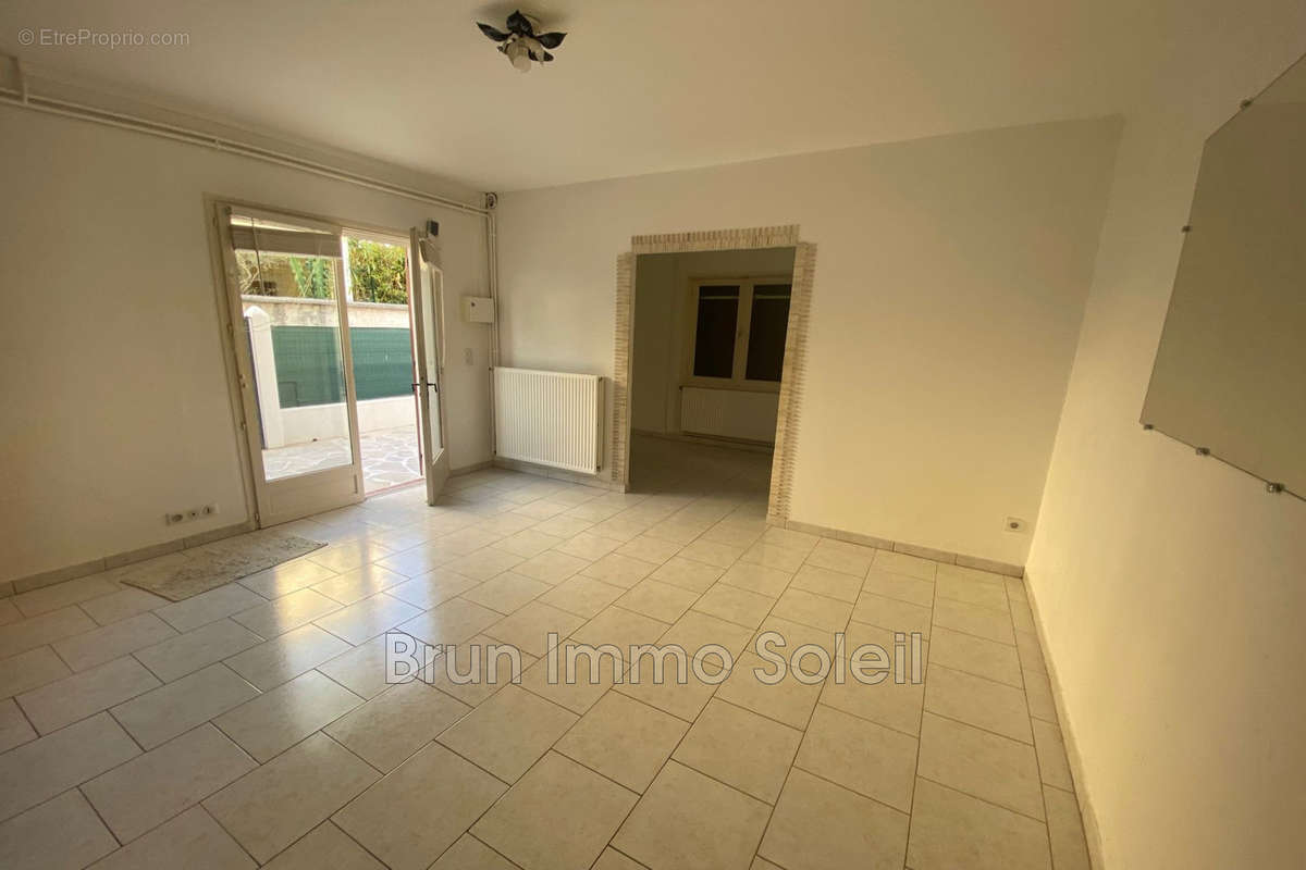 Appartement à VILLENEUVE-LOUBET