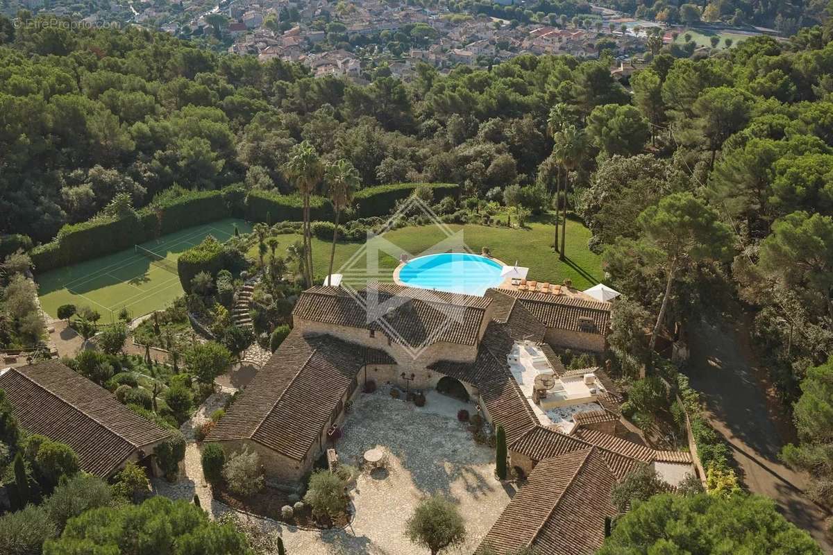 Maison à LA COLLE-SUR-LOUP