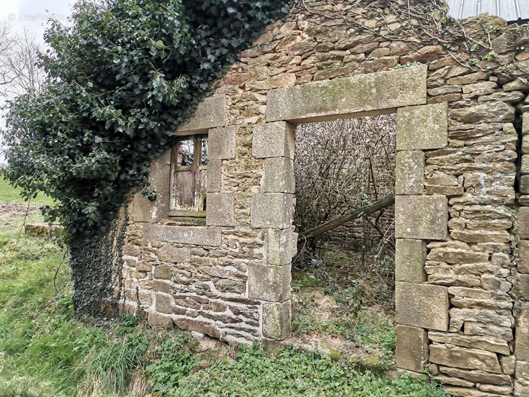 Maison à SAINT-SERVANT