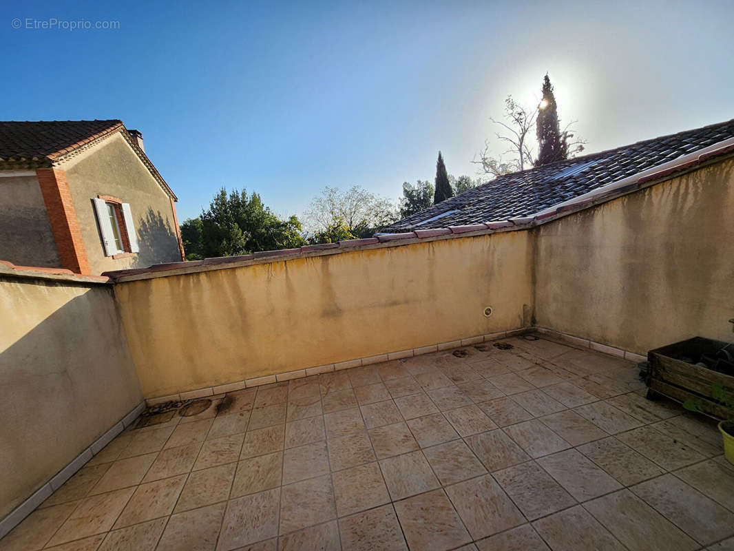 Maison à CHATEAUNEUF-DE-GADAGNE