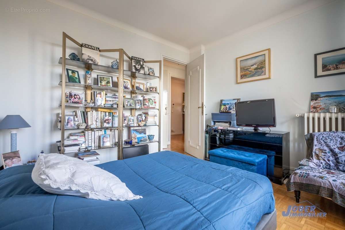 Appartement à NOGENT-SUR-MARNE