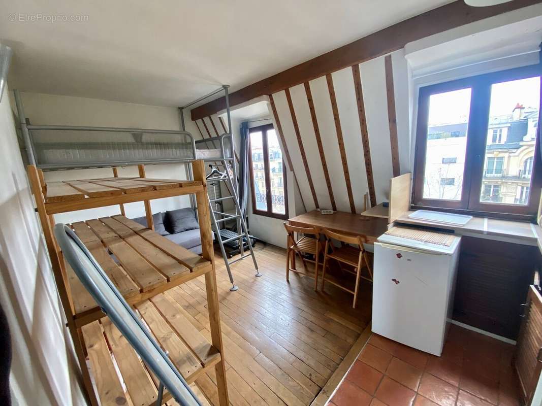 Appartement à PARIS-18E