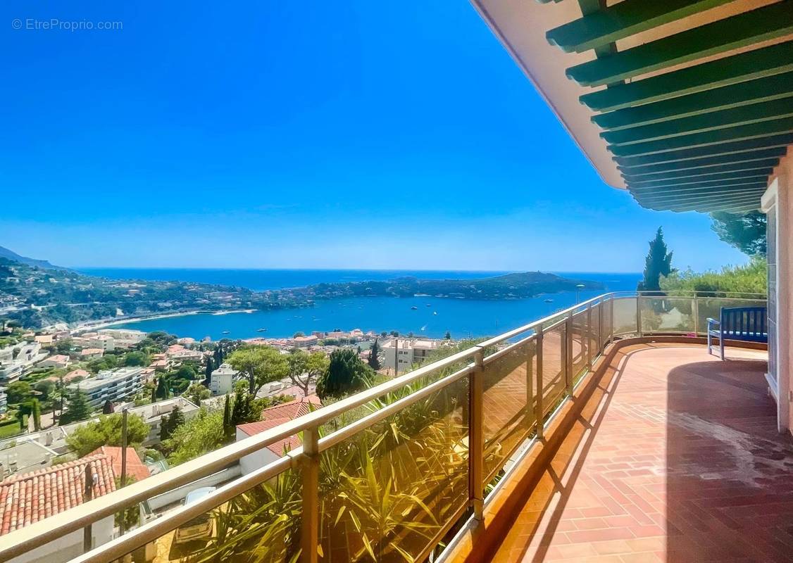 Appartement à VILLEFRANCHE-SUR-MER