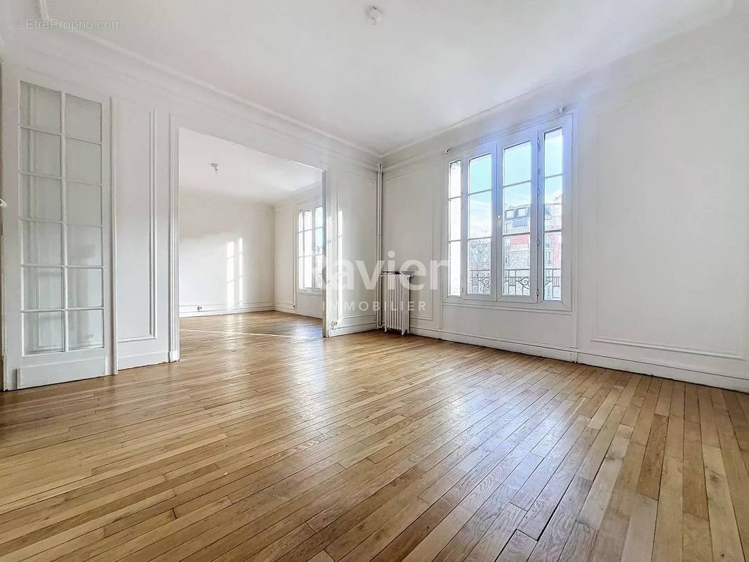 Appartement à PARIS-14E