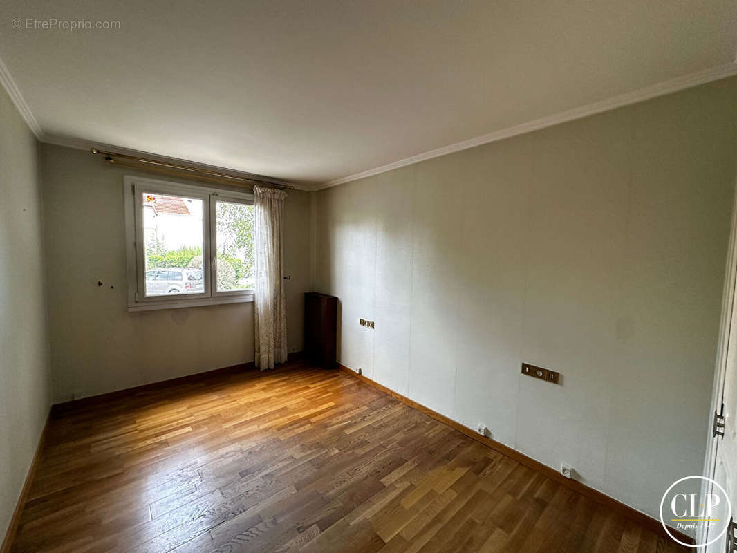 Appartement à BONDY