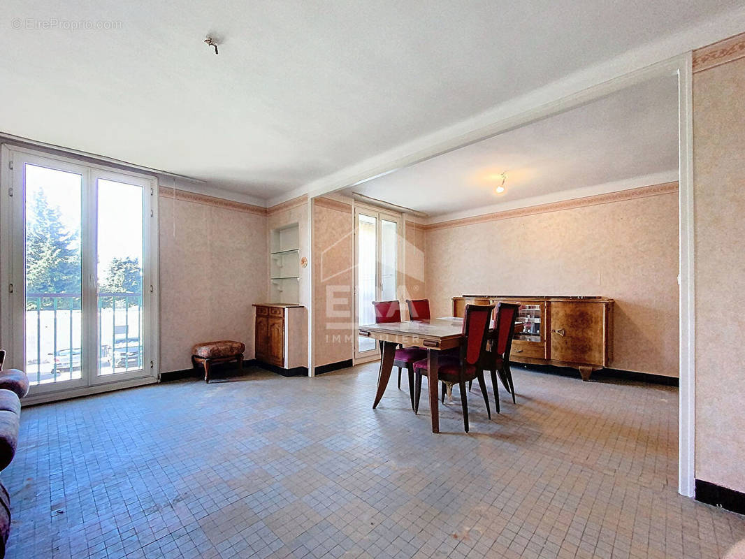 Appartement à MARSEILLE-12E