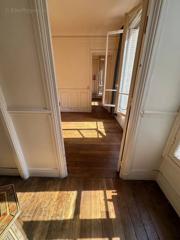 Appartement à PARIS-11E